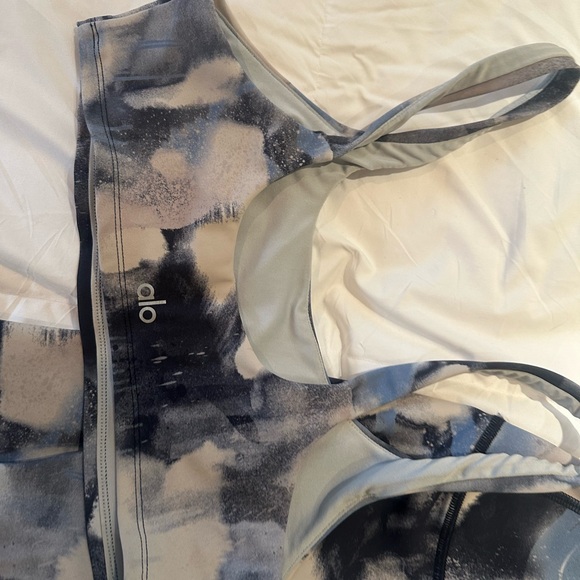 Alo Yoga Vapor High-Waist Graffiti Tie Dye Legging and Bra SET Small - Picture 7 of 11
